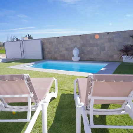 Holiday home Con Barbacoa Y Piscina Familias.